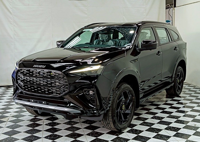 ISUZU
             
                 for Sale for Sale